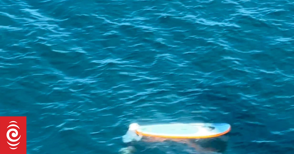 Man rescued after being blown across Lake Taupō could have 'easily' died - Vimarsana News