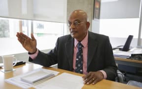 Kāpiti mayor K Gurunathan