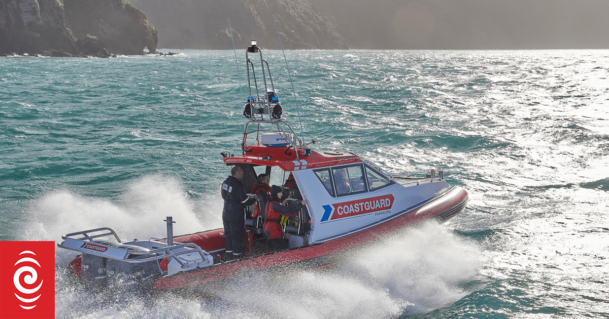 One dead after failing to return from crayfishing trip off Napier coast