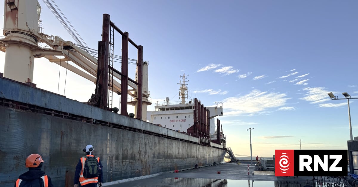 Fatigued crew sprayed boat boiler that hadn't cooled before explosion - TAIC
