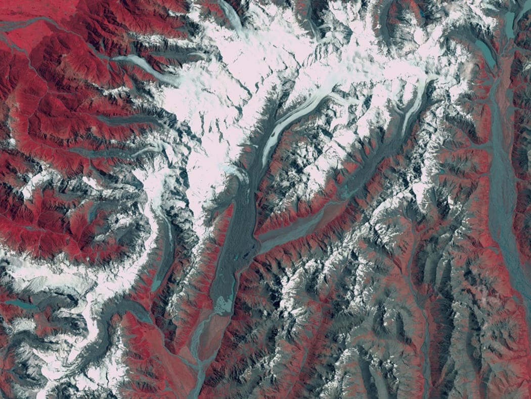 The Mueller Glacier, Hooker Glacier and Tasman Glacier in January 1990.