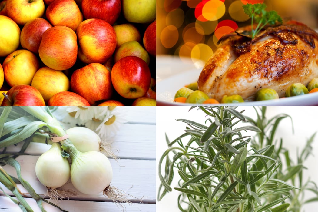 Chicken with baked apples and thyme.