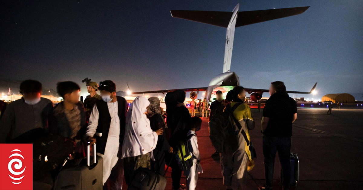 Displaced Afghans' difficult start in NZ | RNZ