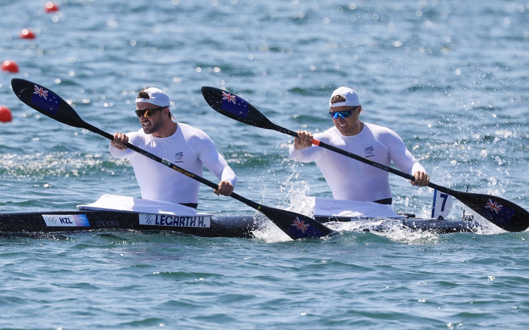 New Zealand men’s kayak double - Hamish Legarth and Kurtis Imrie in their quarter final.
Canoe sprint at Vaires-sur-Marne Nautical Stadium-flat water, Paris, France on Tuesday 6 August 2024. Photo credit: Iain McGregor / www.photosport.nz