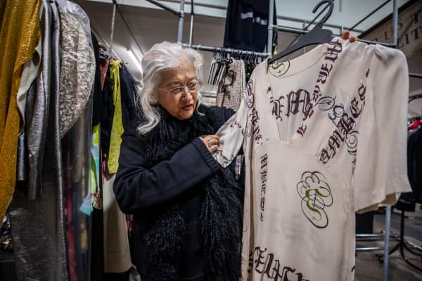 Elisabeth Findlay in the Zambesi workroom.