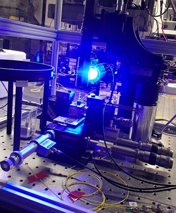 Research lab using optical lasers.