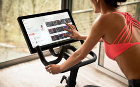 Peloton online spin classes