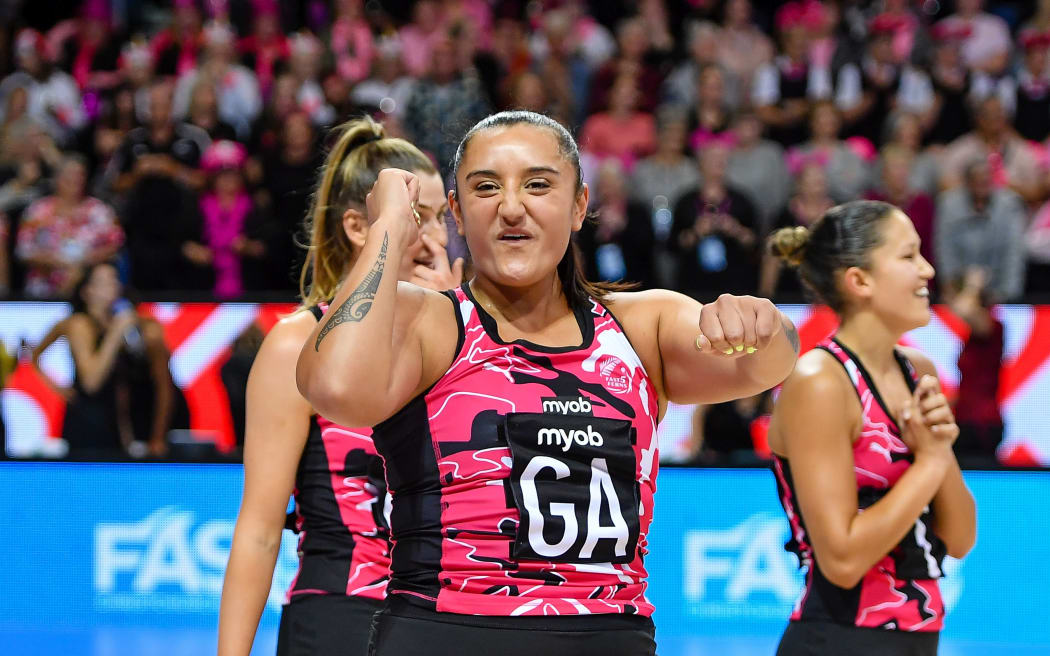 Tiana Metuarau of the Fast5 Ferns celebrates