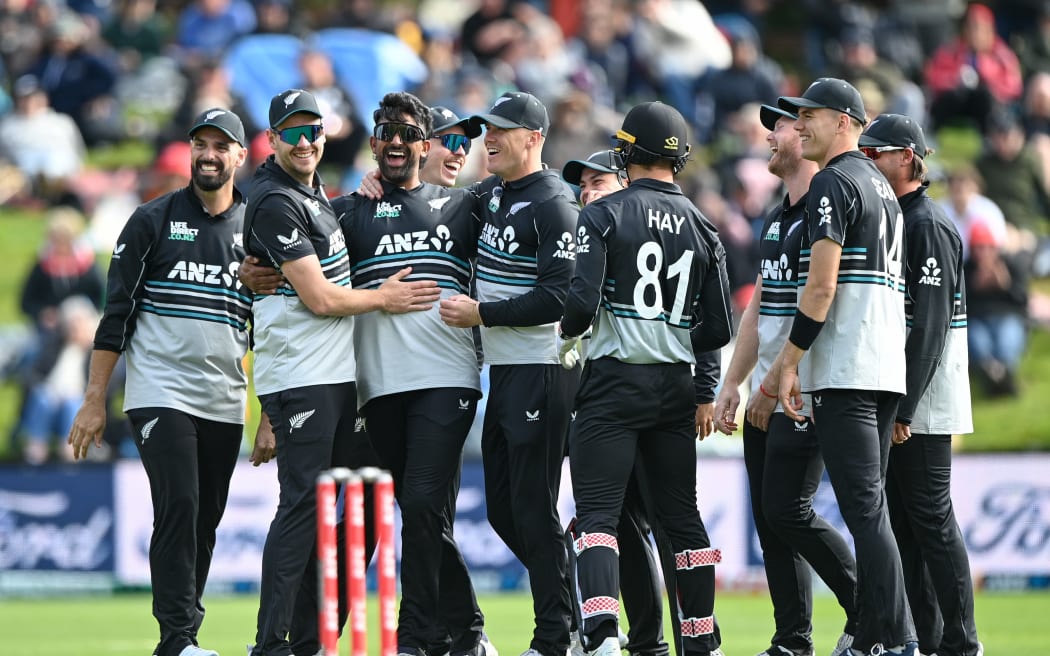Black Caps celebrate a wicket