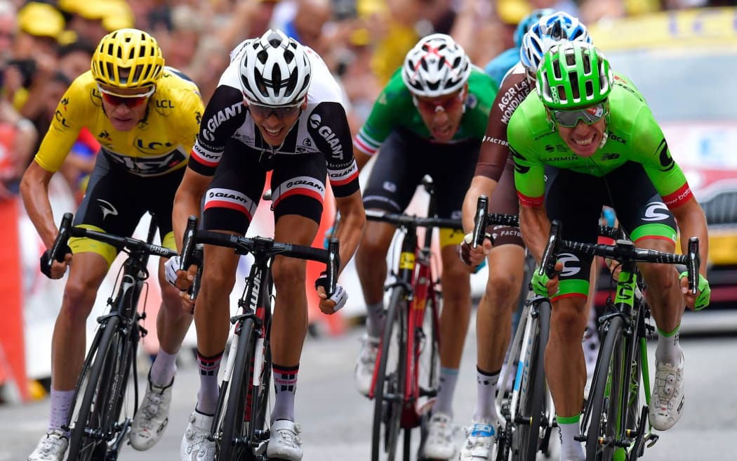 Christopher Froome, Rigoberto Uran, Warren Barguil and Romain Bardet during the final sprint.