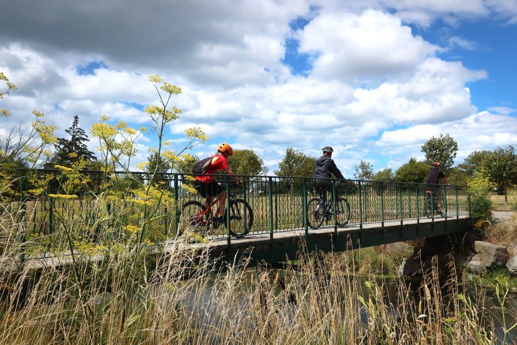The new Doctor’s Creek bridge will look like its neighbour on the Taylor River, pictured.