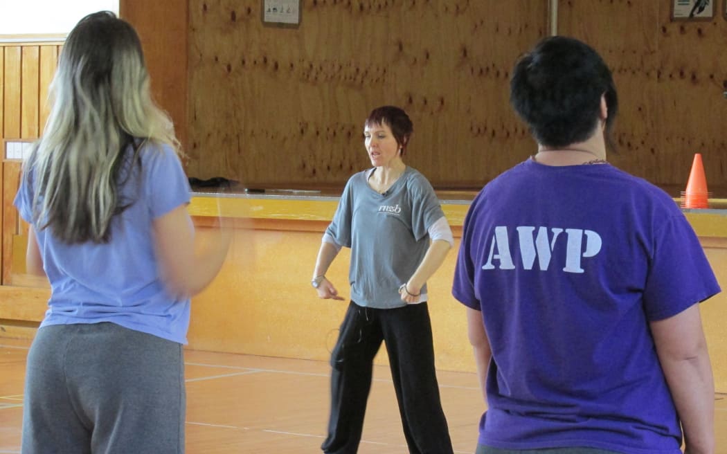 RNZB's Pagan Doran teaching Arohata inmates ballet