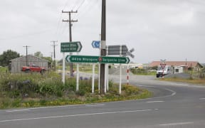 Road sign - Kaikohe, Whangarei, Dargaville