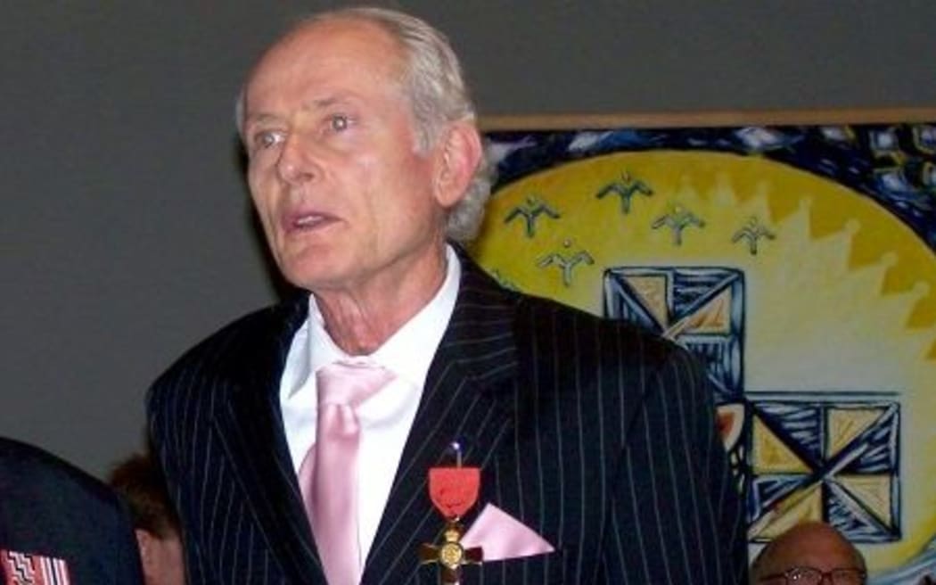 Warwick Roger.