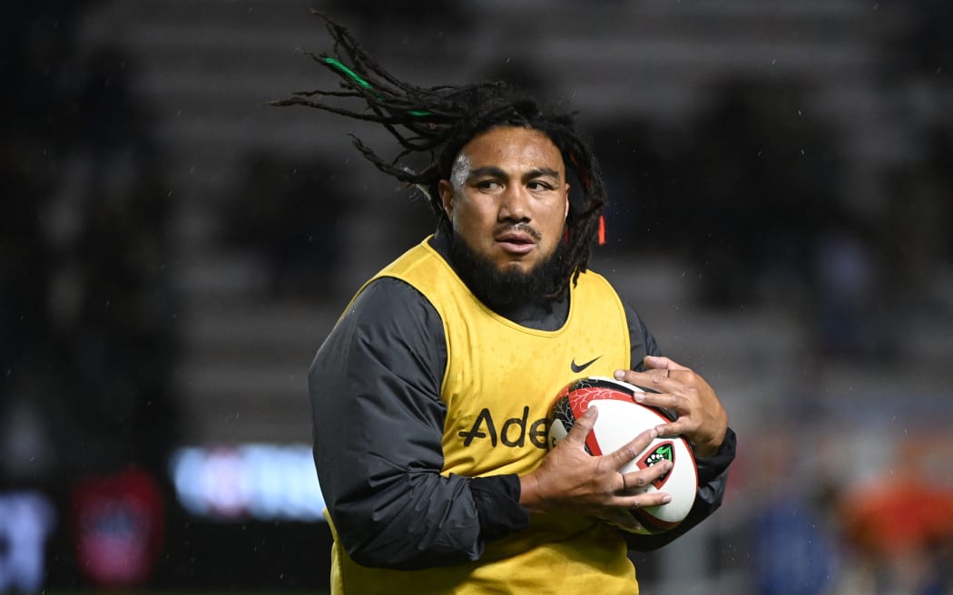 Former All Black Ma'a Nonu warms up for Toulon earlier this month.