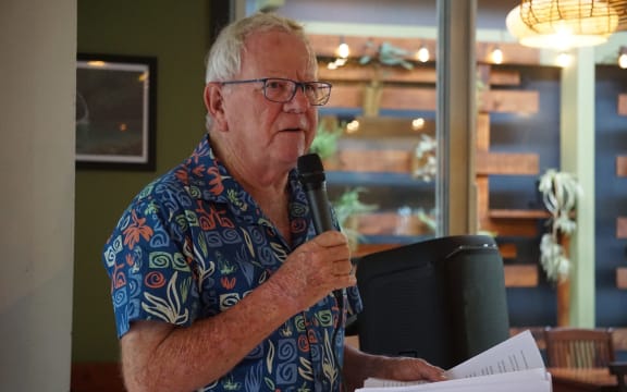 Sir Ewan Smith was invited as the guest speaker to Cook Islands Tourism Council’s Christmas General Meeting – 25112833, 25112835