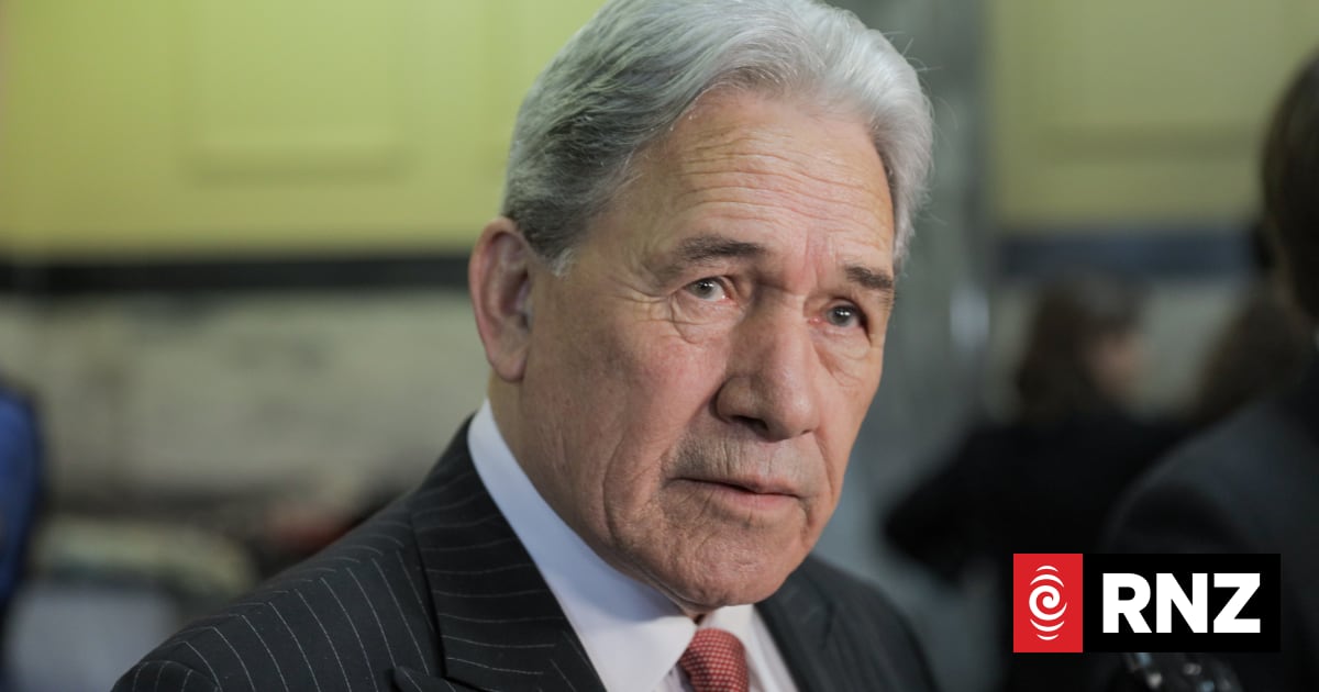 NZ First leader Winston Peters defends gender bill during fiery RNZ ...