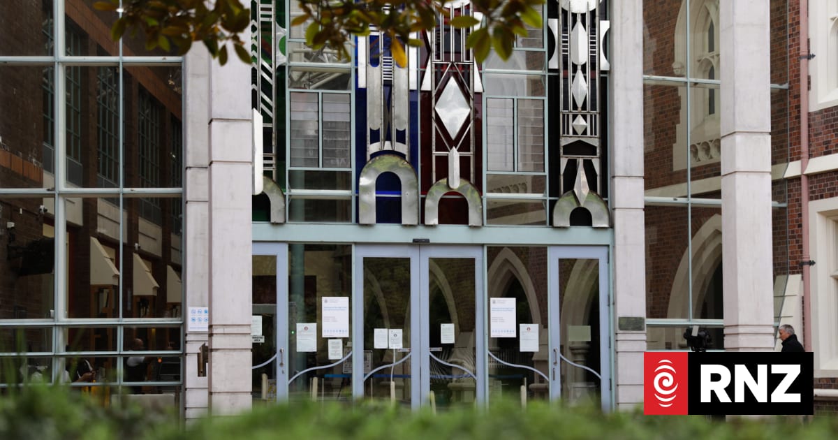 Reliability for jury, not police, to decide - former High Court judge tells trial