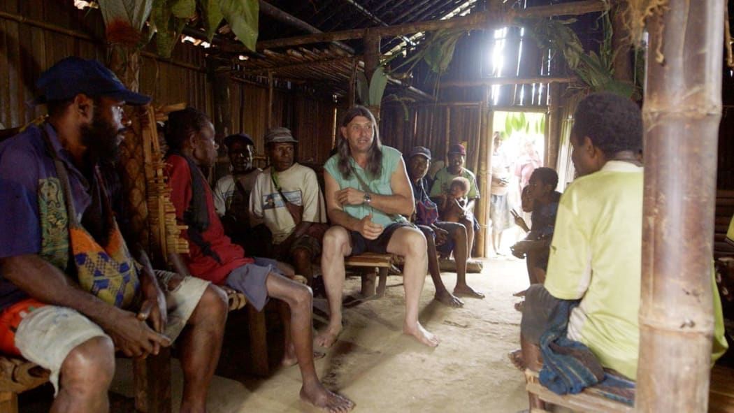 The Tenkile Conservation Alliance's Jim Thomas meeting with communities in Papua New Guinea.