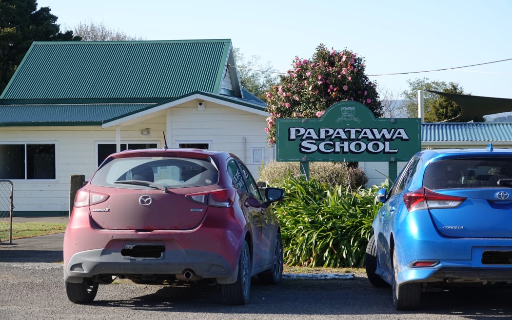 Papatawa School