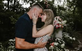 Singer Taylor Swift and Kansas City Chiefs tight end Travis Kelce have announced their engagement