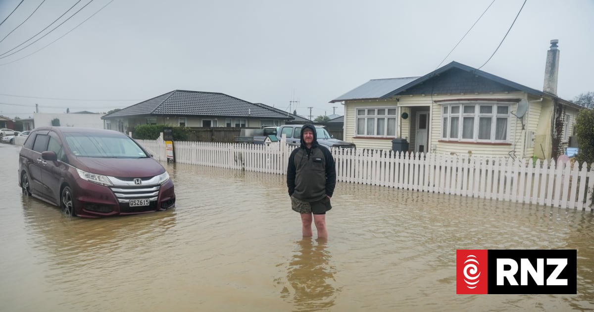 Weather live: Floods, evacuations, highways closed as deluge hits Otago towns