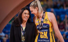 Dame Noeline Taurua and Caitlin Bassett after winning the Suncorp Super Netball title in 2018 with the Sunshine Coast Lightning.