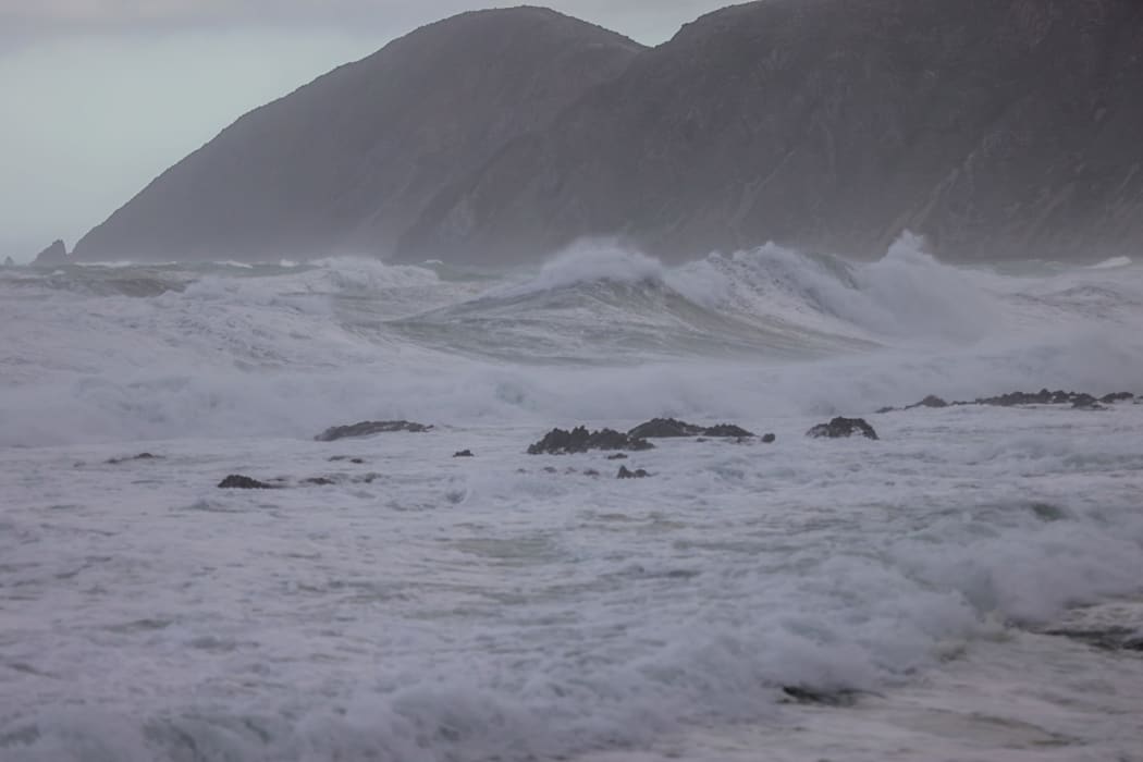 A large swell warning is in place for Wellington's south coast. (Ōwhiro Bay pictured.)