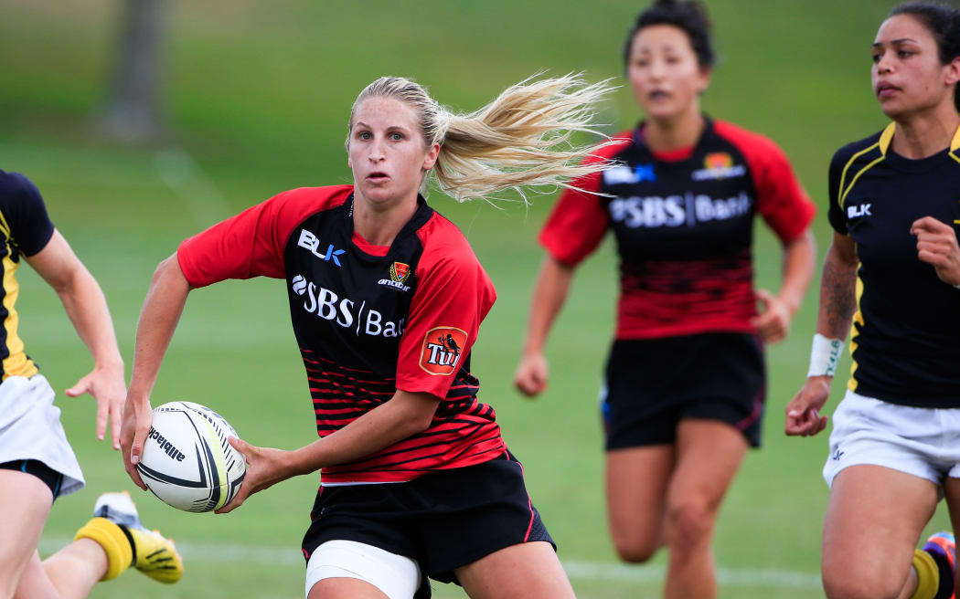 Canterbury's Jessica Drummond makes a break