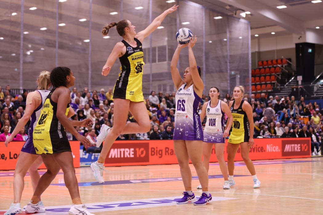 Stars Amorangi Malesala in action during the ANZ Premiership netball match between the Stars and Pulse played at Pulman Arena in Auckland.
