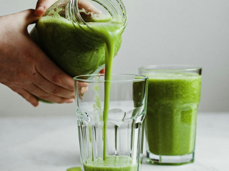 Stephanie Partridge says she comes across green powders via online advertising.