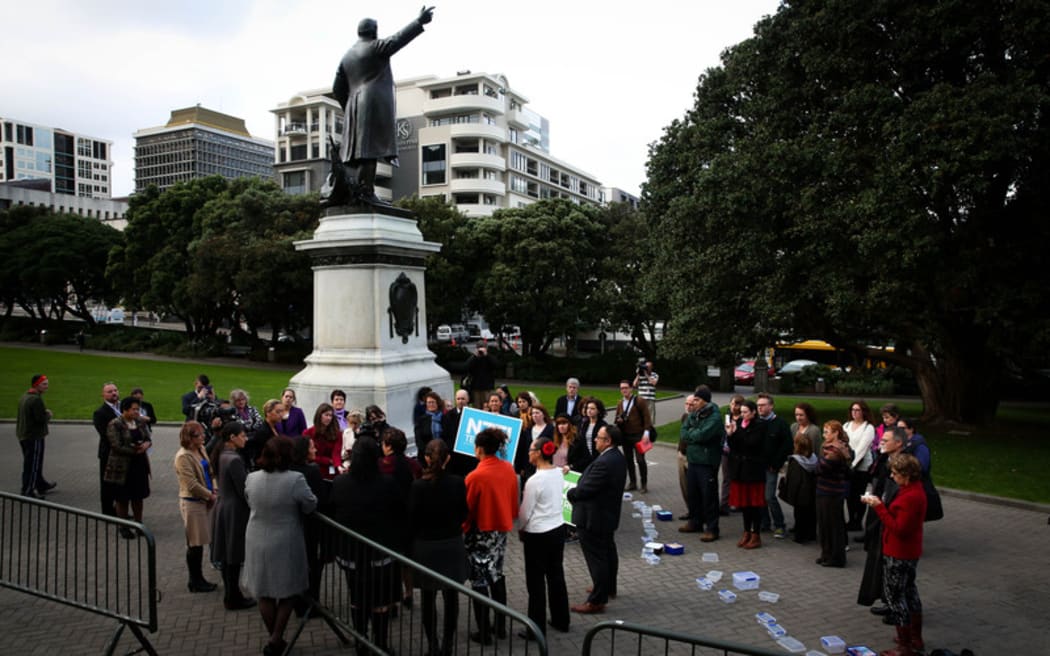 15,000 signature petition calling for a Budget to end child poverty in front of parliament.