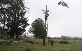 Northpower lines crews in action at Puhipuhi.