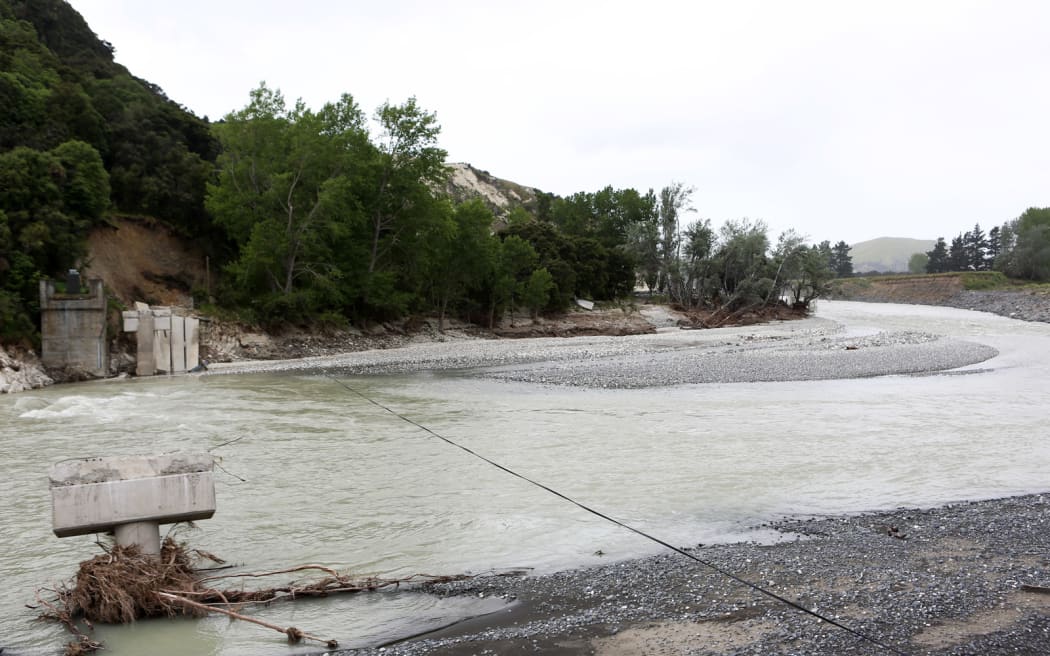 The view over the upper Clarence River, two months after the earthquake.