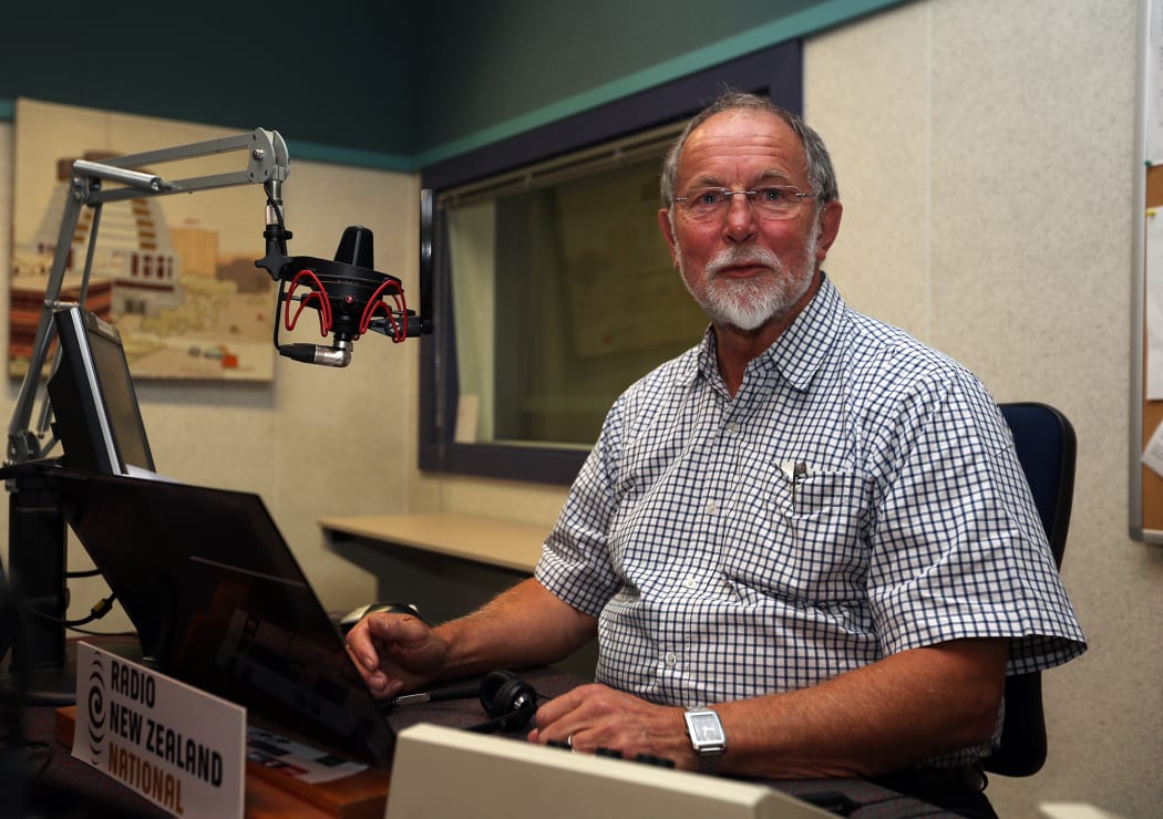 Geoff Robinson announced his retirement on air on Thursday.