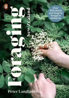 The cover of Foraging New Zealand by Peter Langlands