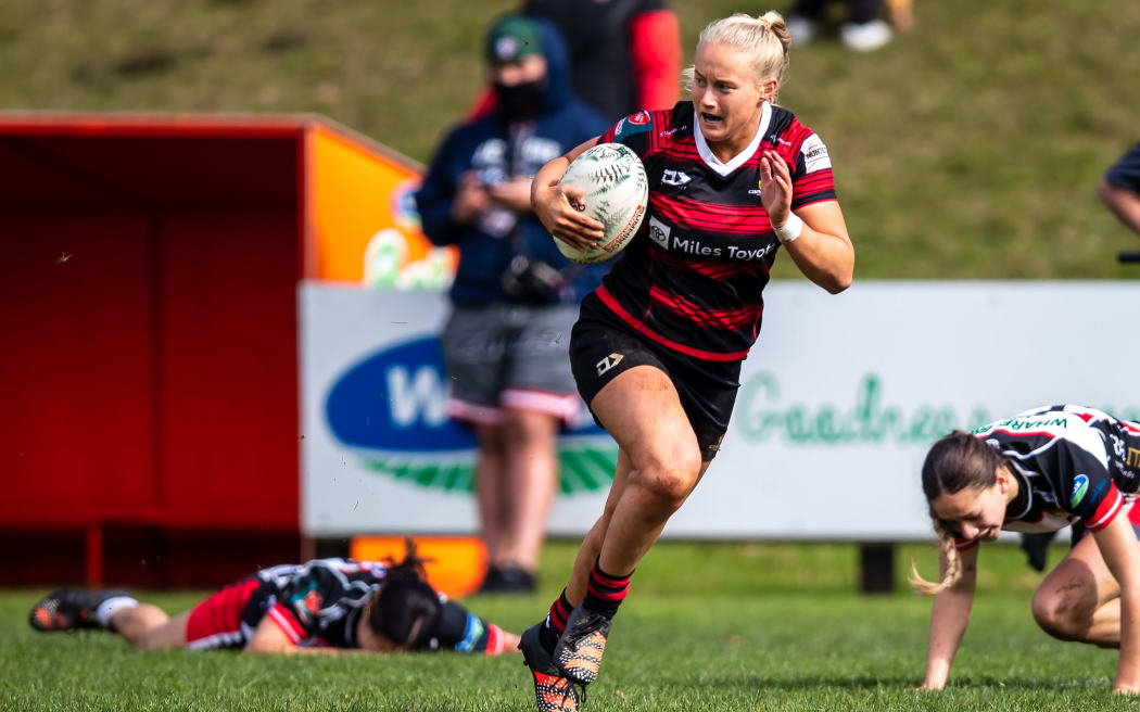 Grace Steinmetz of Canterbury scores a try during the Farah Palmer Cup match against Counties Manukau, 2022.