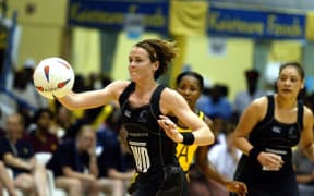 19 July 2003, World Netball Championships, Semi Final, New Zealand vs Jamaica, Independence Park Stadium, Kingston, Jamaica.
Lesley Nicol. Silver Ferns won 56-37 to go onto meet Australia in the final tomorrow.
Pic: Sandra Teddy/Photosport