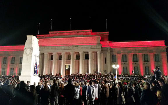 Crowds gather at Auckland's War Memorial Museum