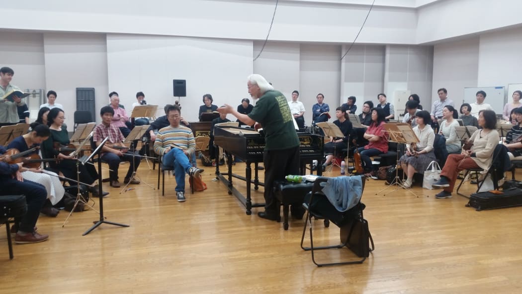 Masaaki Suzuki rehearses St. Matthew Passion