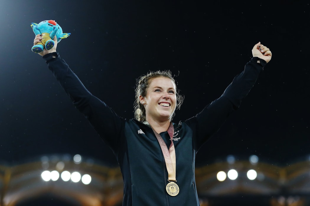 Julia Ratcliffe of New Zealand wins gold in the Women's Hammer Throw Final. Gold Coast 2018 Commonwealth Games, Athletics, Carrara Stadium, Gold Coast, Australia. 10 April 2018 © Copyright Photo: Anthony Au-Yeung / www.photosport.nz