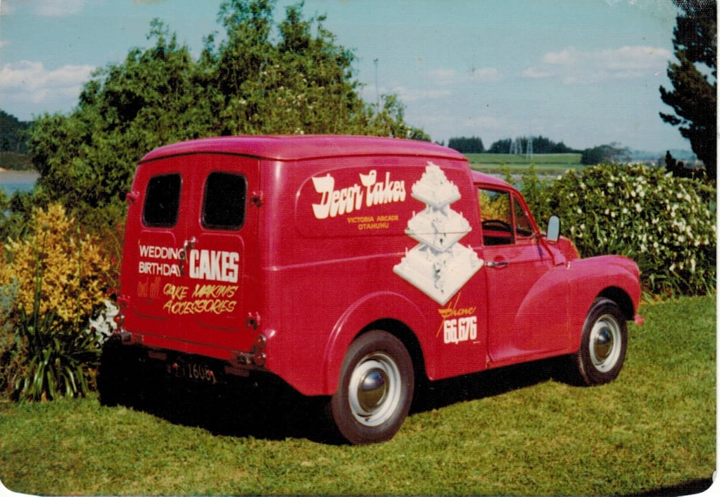Delivery car for Decor Cakes store.