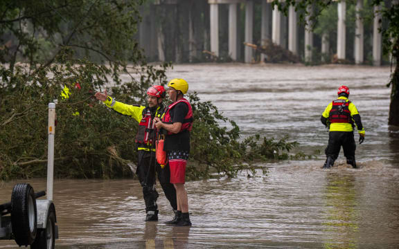 COMFORT, TEXAS - JULY 04: Boerne Search and Rescue teams prepare deployment routes along the Guadalupe River on July 4, 2025 in Comfort, Texas. Heavy rainfall caused flooding along the Guadalupe River in central Texas with multiple fatalities reported.   Eric Vryn/Getty Images/AFP (Photo by Eric Vryn / GETTY IMAGES NORTH AMERICA / Getty Images via AFP)