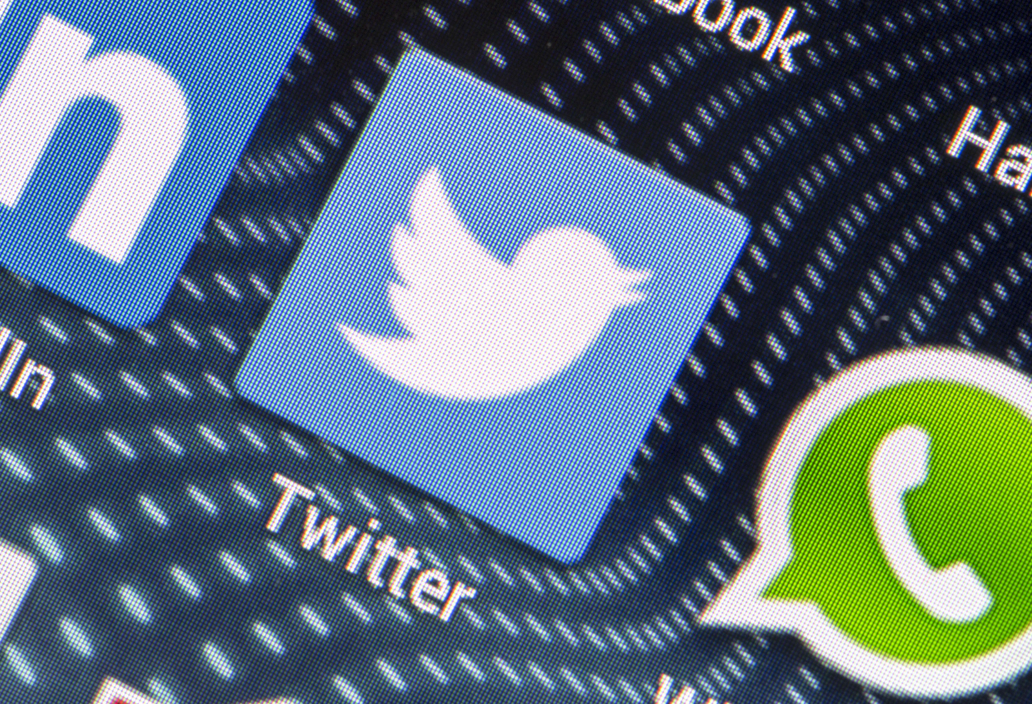 social media apps - Twitter, Facebook, Instagram, LinkedIn
