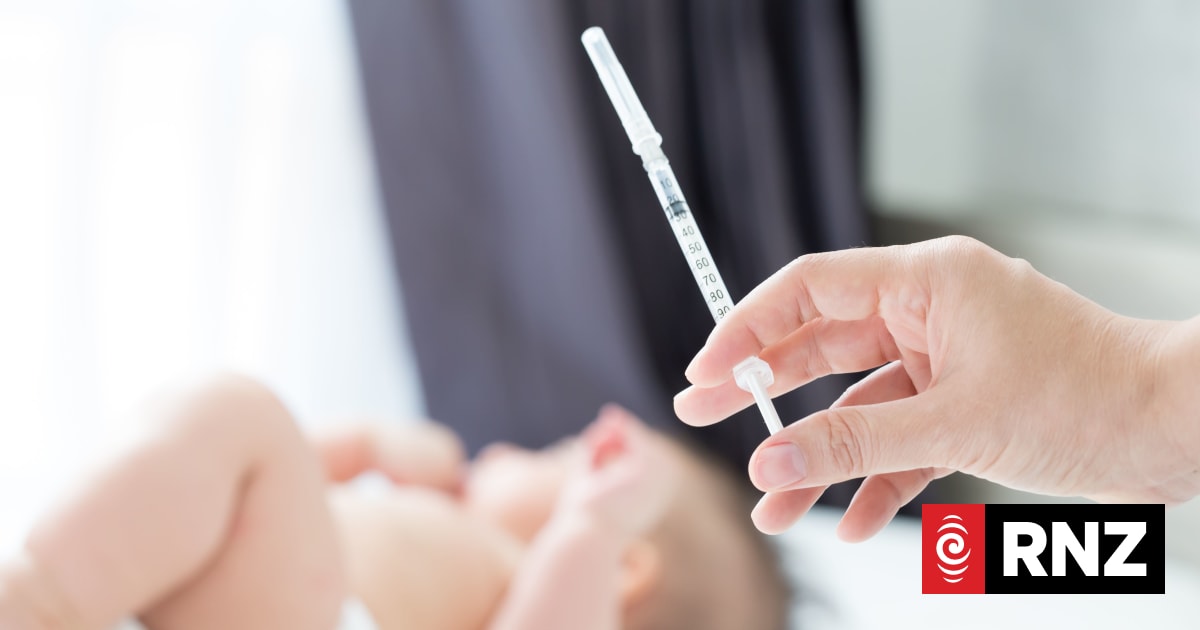 Calls for free flu vaccine for under-fives as hospitalisations soar
