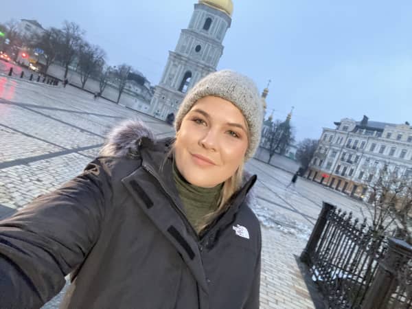 A selfie of Lisette Reymer in Ukraine.