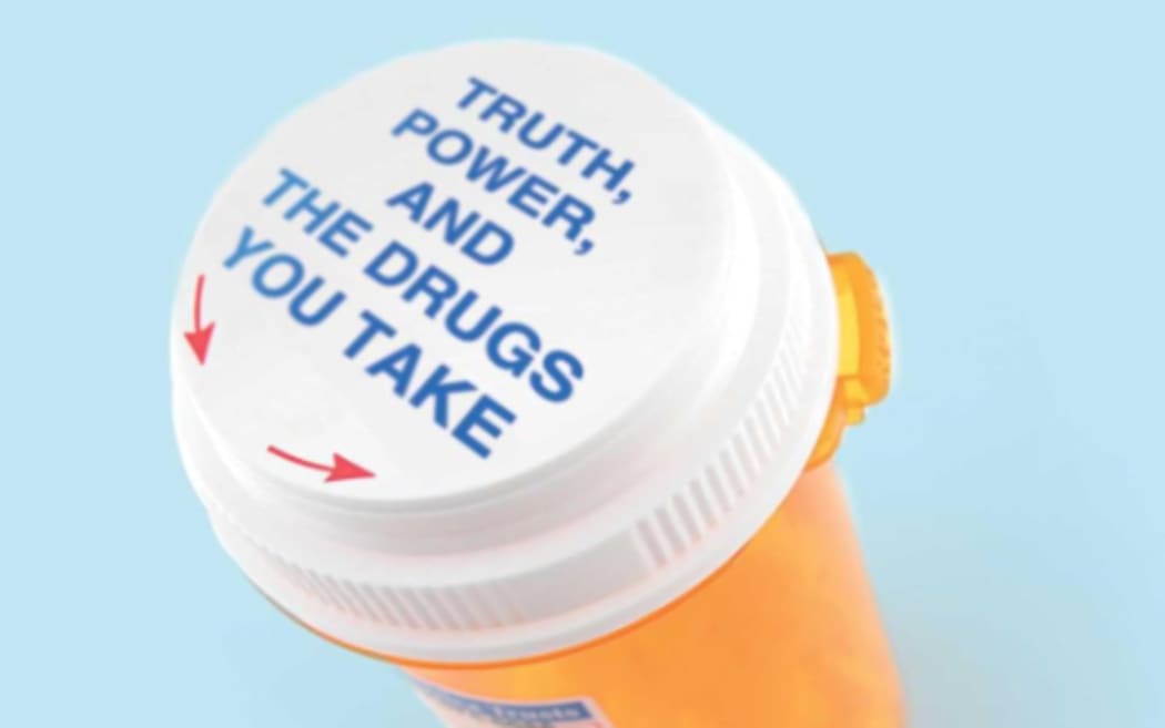 Picture of cover of the book Rethinking Medications