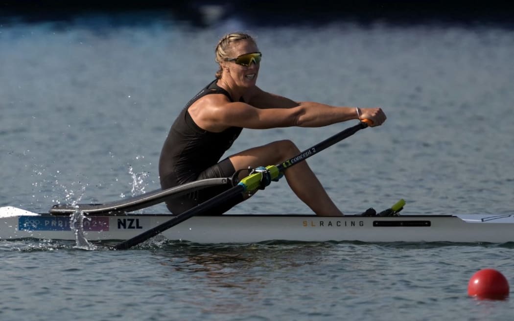 New Zealand's Emma Twigg competes in the women's single sculls semifinal A/B rowing competition at Vaires-sur-Marne Nautical Centre in Vaires-sur-Marne during the Paris 2024 Olympic Games on August 1, 2024. (Photo by Bertrand GUAY / AFP)