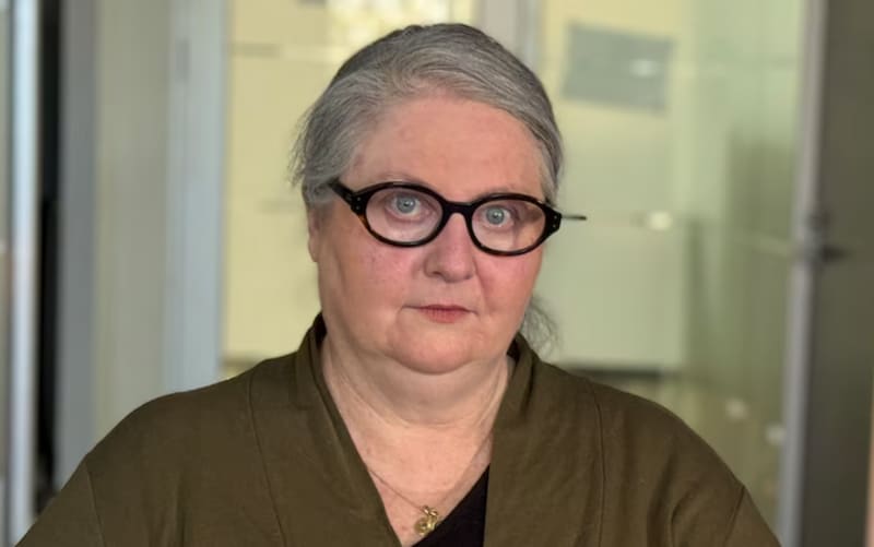 Michelle Buckley says family members were traumatised after police wrongly told them she had died. (ABC News: Richard Sydenham)
