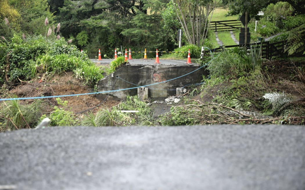 Mill Flat road bridge